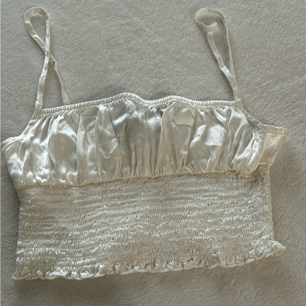 Silky White/Cream top